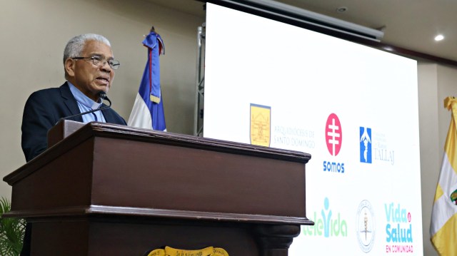 Expertos abordan importancia de la salud mental en la atencion. 4° Foro de Medicina y Sal