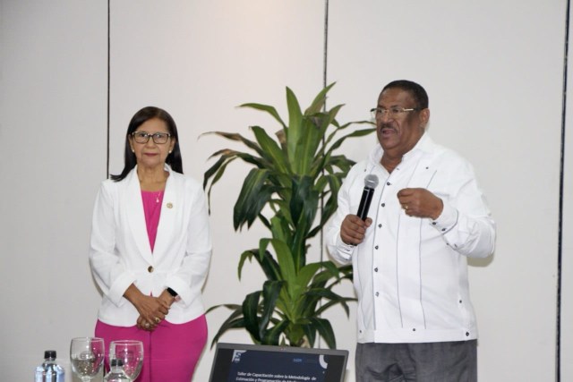 1742481307 256 Hospitales se capacitan para proyeccion de medicamentos e insumos 2026