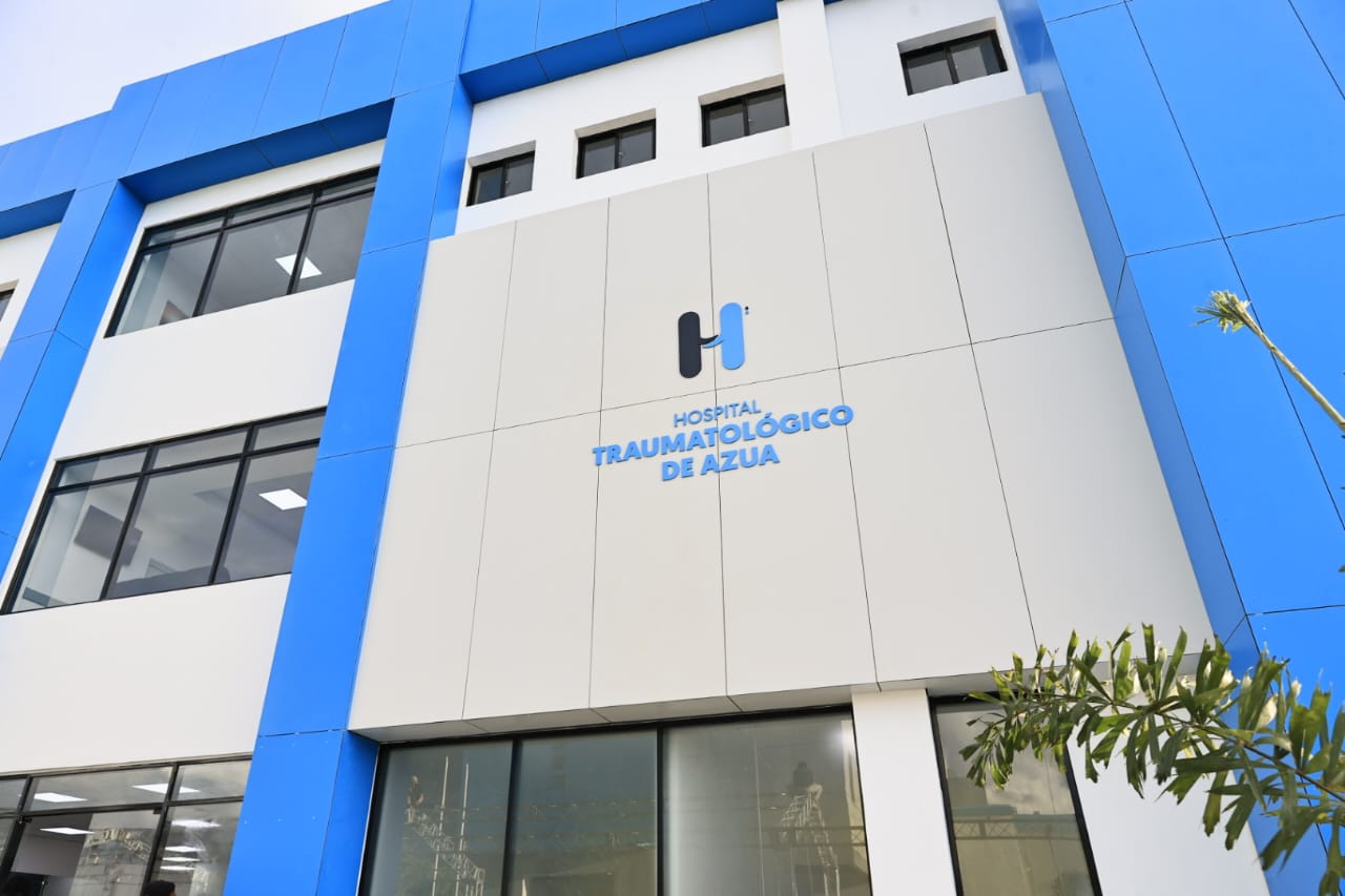1740593473 973 Presidente inaugura primer hospital traumatologico del sur