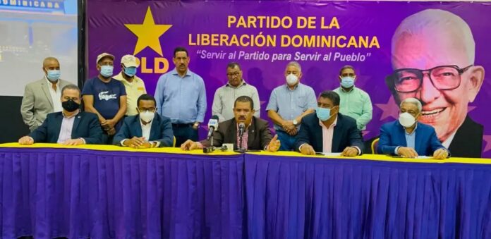 PLD pide que repongan a 800 profesionales de la agropecuaria