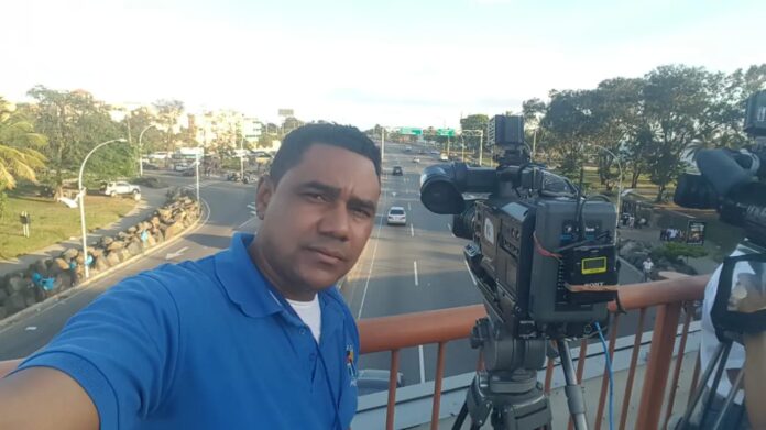Moisés, un camarógrafo con 17 años de experiencia que necesita de su solidaridad para tratamiento contra cáncer