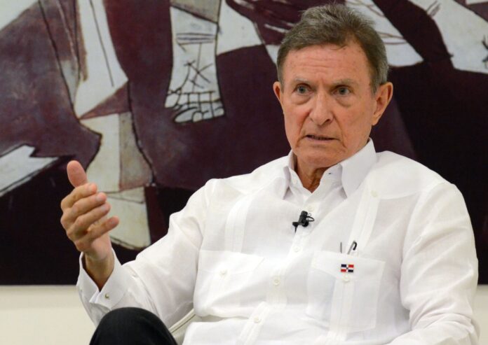 Canciller llama comunidad estar alerta ante posible cambio ley migratoria USA