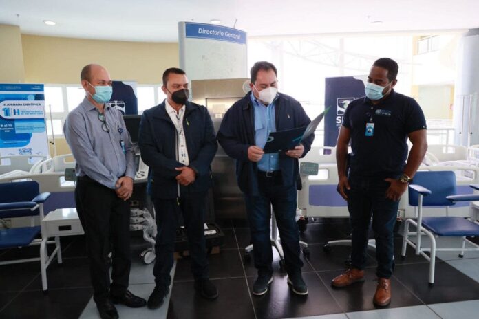 SNS entrega casi RD$20 millones en equipos a seis centros de Santo Domingo