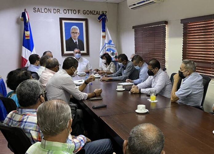 Buscan mejorar calidad leche que suplen al desayuno escolar