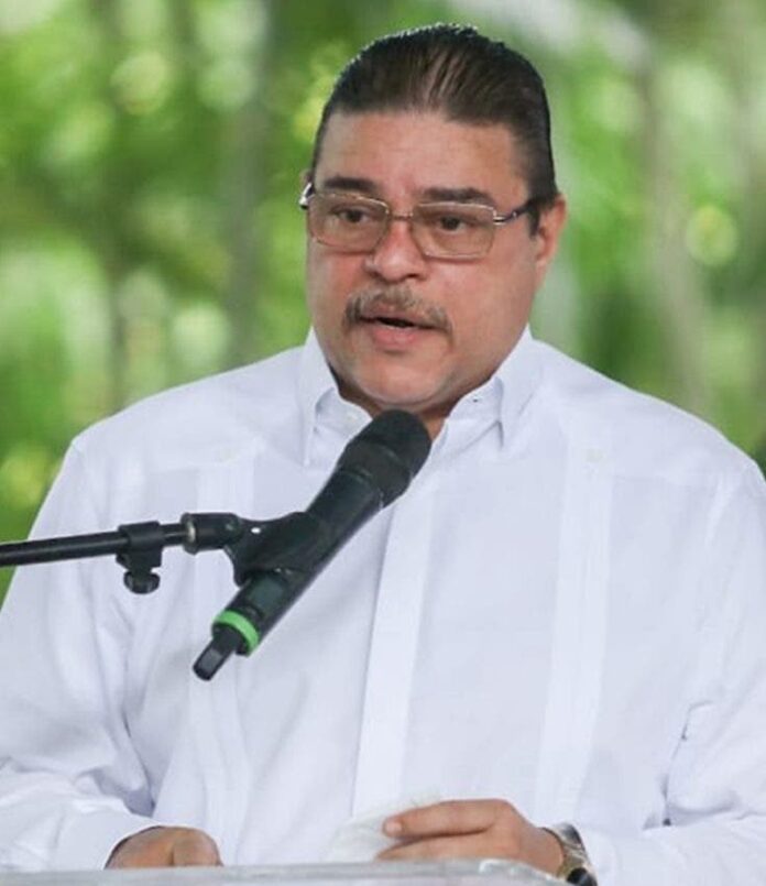 Camacho aclara sobre  la compra de luces