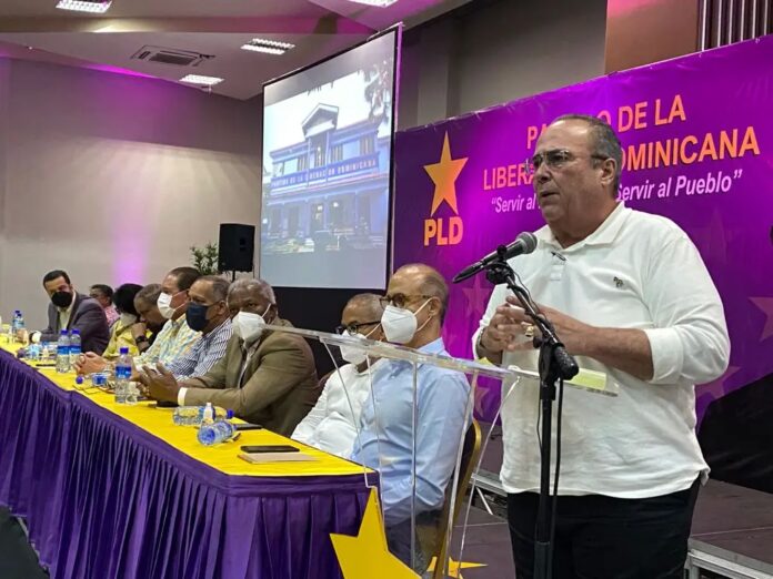 Charlie Mariotti afirma con apenas un año el gobierno del PRM  se ve «viejo, ajado, arrugado»