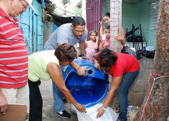 Dengue se eleva ; 14 niños ingresados en el Robert Reid Cabral