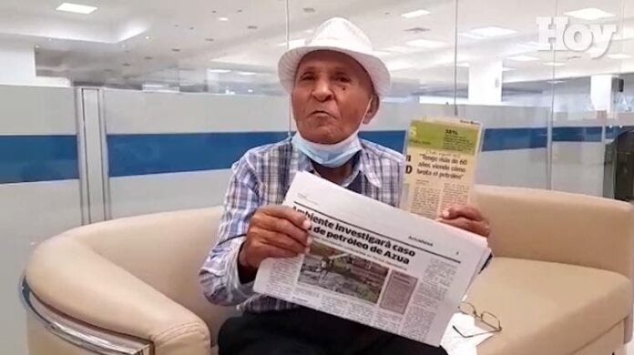 «El petróleo corre, como corren las aguas en Azua»