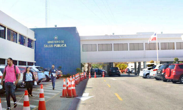 En fin de semana reportan 455 contagios y 4 muertes por covid