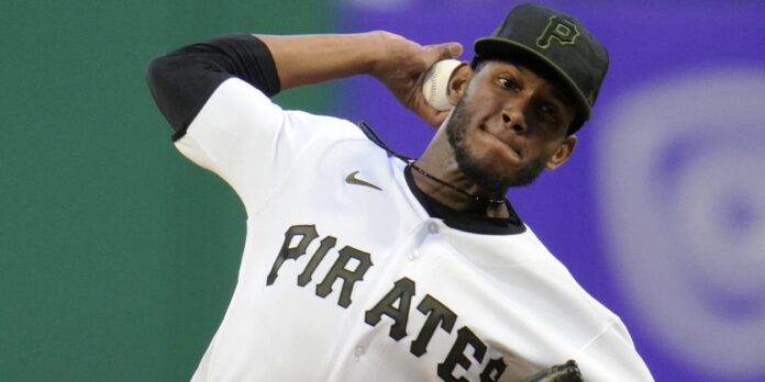 Roansy Contreras exhibe potencial en su debut
