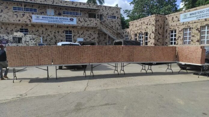 Video: Decomisan 471, 400 cigarrillos en Dajabón