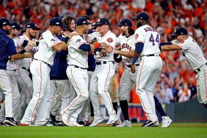 Astros avanzan, Correa se une a Pujols