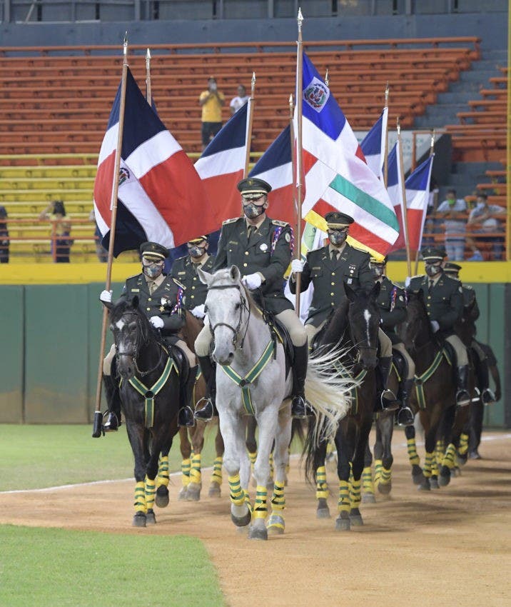1635454899 80 Emotiva ceremonia en Santiago en inicio oficial del beisbol RD