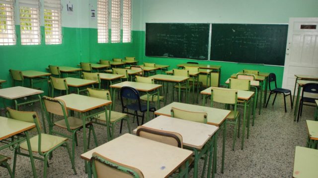 b707a63f-6efd6ee4-clases-5e7188322d613-614c9dada798e 65 profesores en centro educativo de Barahona dan positivo a