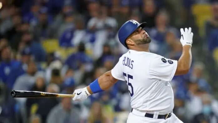 Albert Pujols con 2 hits en su juego 75