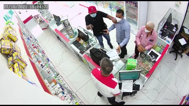 Asaltan farmacia a plena luz del dia en el Ensanche