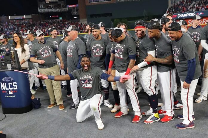 Bravos anuncian lista para la Serie Mundial con 7 latinoamericanos Bravos anuncian lista para la Serie Mundial con 7 latinoamericanos