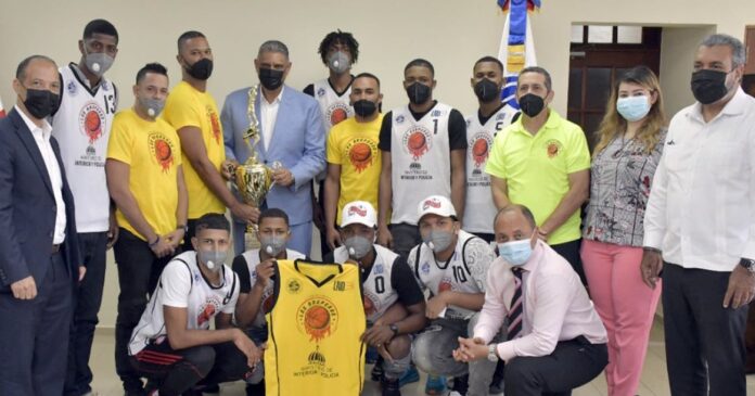 Chu Vásquez: “Seguiremos apoyo al Club San Carlos”