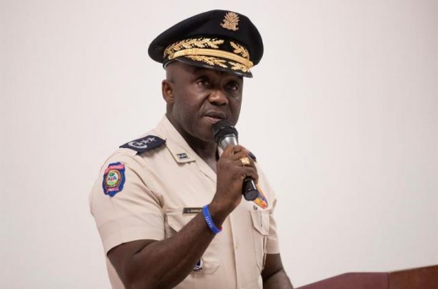 Dimite el director de la Policía haití tras el secuestro de los misioneros Dimite el director de la Policia Haiti tras el secuestro