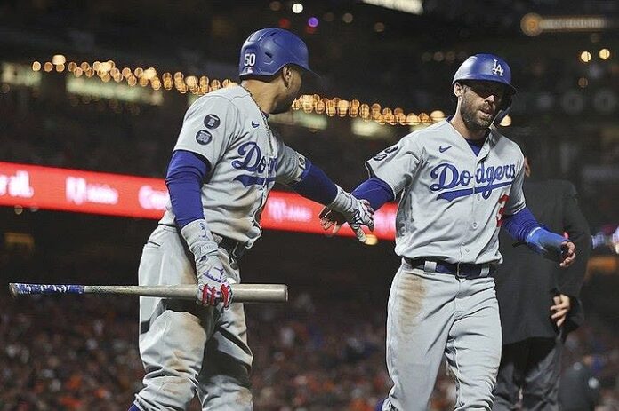 Dodgers y Gigantes van empatados a Los Ángeles