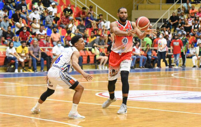 Don Bosco y San Sebastián dominan Baloncesto de Moca