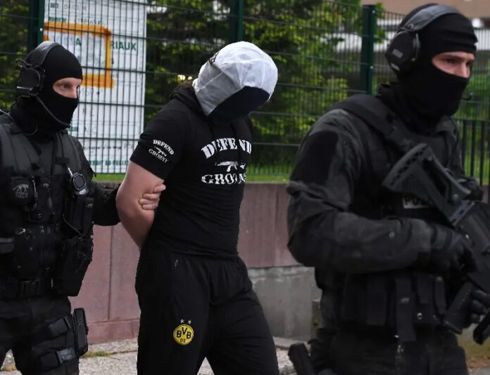 EEUU arresta a 818 personas en operación contra drogas traídas desde México:  