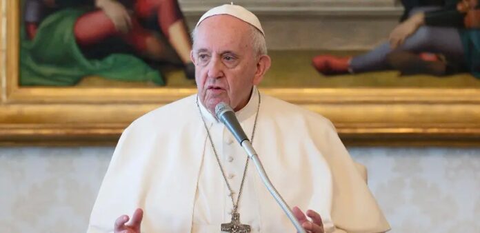 El papa advierte de que el daño al planeta “amenaza la vida en la Tierra»