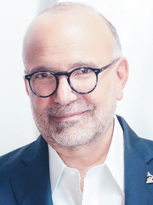 Federico Uribe en la obra de arte del Latin Grammy