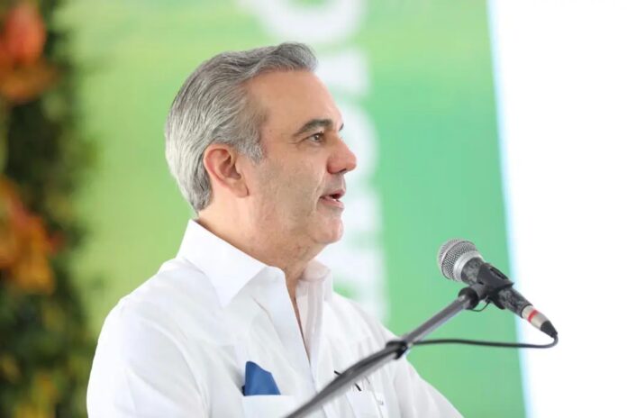 Gobierno subsidia combustibles esta semana por RD$500 MM, según Abinader