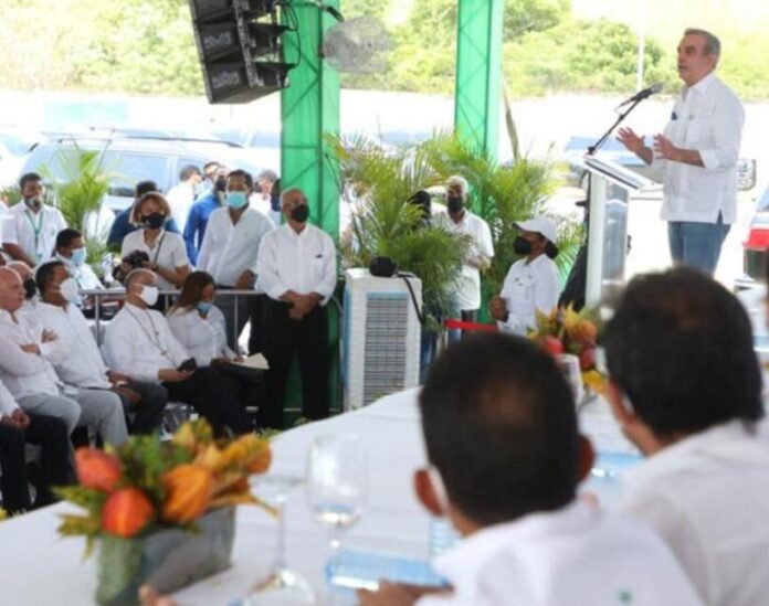 Gobierno subsidiará combustibles para evitar alzas