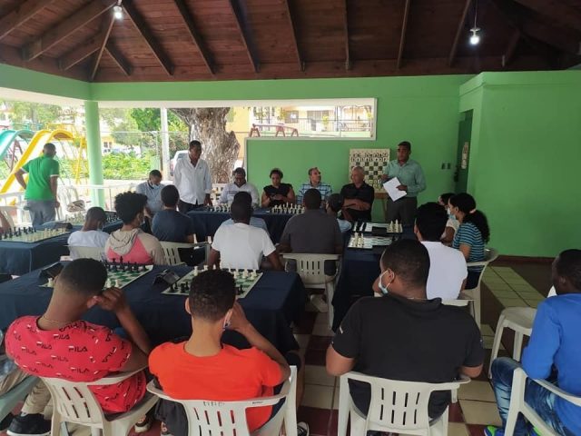 Inauguran Torneo de Otono de Ajedrez en Barahona