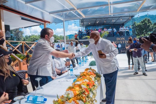 José Paliza juramenta alcalde del PLD de municipio Sabana Larga de Ocoa José Paliza juramenta alcalde del PLD de municipio Sabana Larga de Ocoa