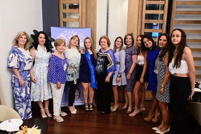 Rama Femenina Licey presenta madrina