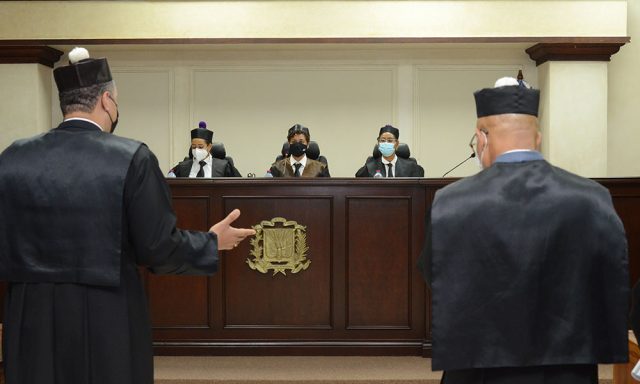 Recusan jueza conoceria amparo exigencia tarjeta