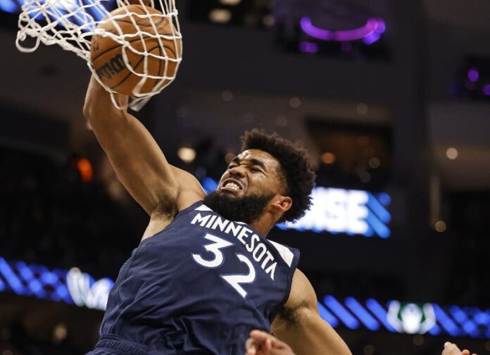 Towns continúa indetenible en triunfo Wolves Towns continúa indetenible en triunfo Wolves
