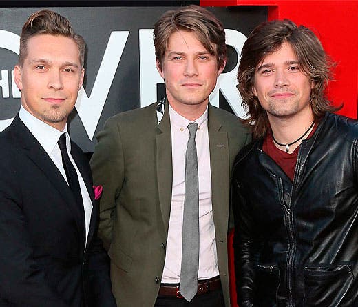 Hermanos Hanson brillan en «Against the World» Hermanos Hanson brillan en «Against the World»