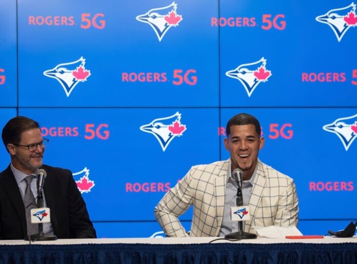 A gusto en Toronto, Berríos pasa por alto la agencia libre