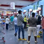 1637991423 194 Con dinamico Viernes Negro iniciaron las compras navidenas