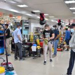 1637991423 73 Con dinamico Viernes Negro iniciaron las compras navidenas