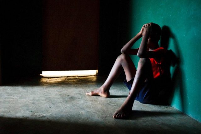 Párrafo que exime de castigo la violencia parental contra niños Párrafo que exime de castigo la violencia parental contra niños