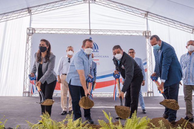 Dan primer palazo para construcción de polideportivo en Villa la Mata