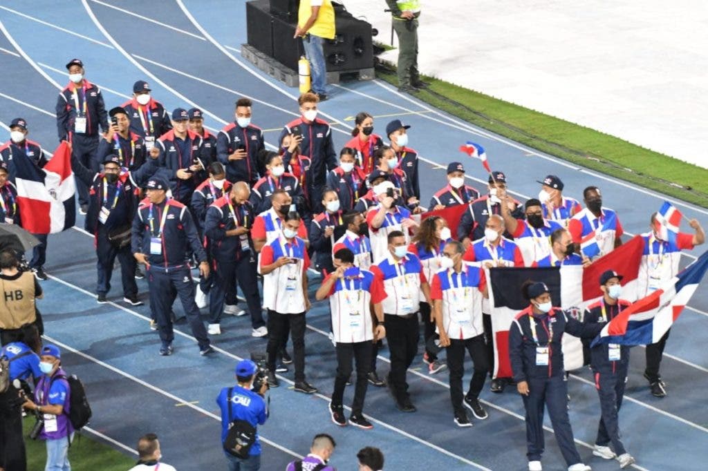 A ritmo de merengue, la República Dominicana se paseó en la vistosa ceremonia de inauguración de los Primeros Juegos Panamericanos Junior que se celebrarán hasta el 5 de diciembre próximos.