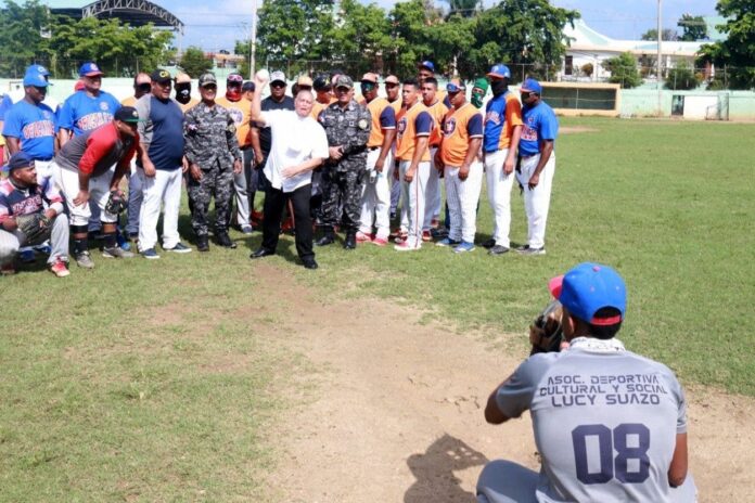Equipo sóftbol jefatura de PN debuta con nocaut a Cristo Equipo sóftbol jefatura de PN debuta con nocaut a Cristo Rey