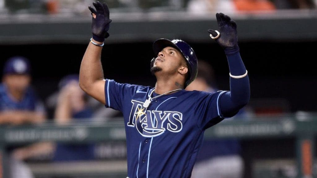 Franco y Rays firman contrato por 11 anos y 182