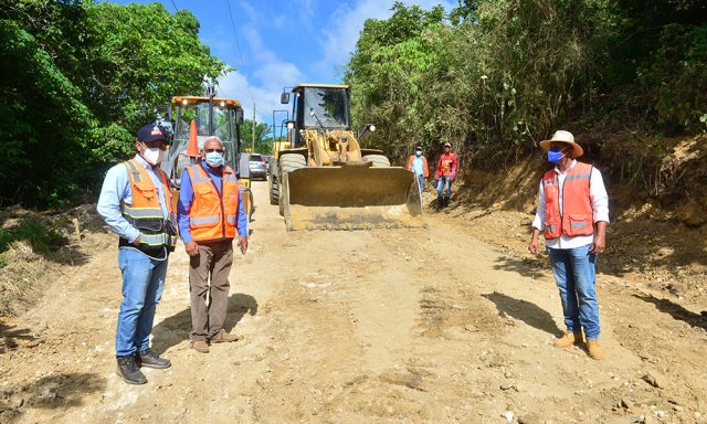 Inician conexion de carreteras en La Cumbre