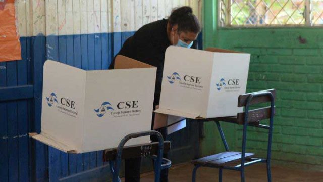 Los sandinistas arrollaron en el Parlamento