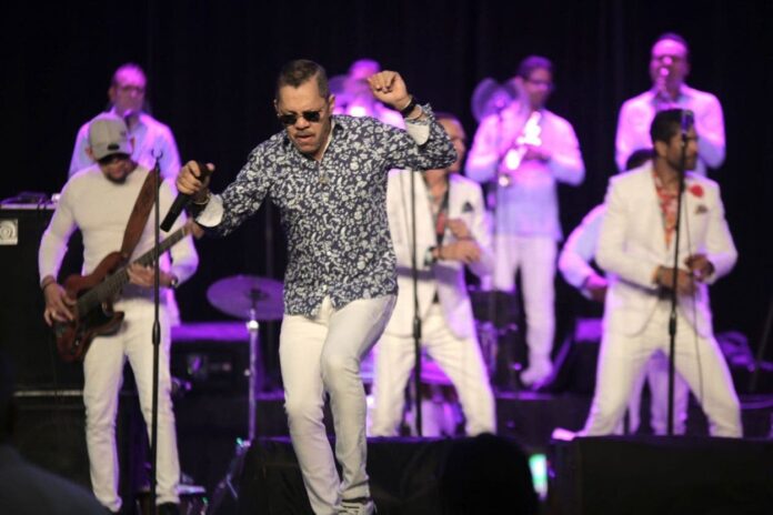 Música tropical estremece el Fillmore de Hard Rock Hotel