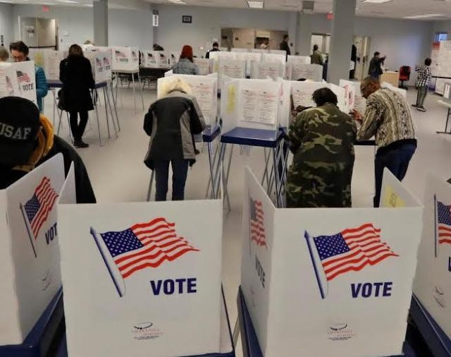Neoyorquinos decidirán sobre 5 propuestas que aparecerán en la boleta electoral Neoyorquinos decidirán sobre 5 propuestas que aparecerán en la boleta electoral