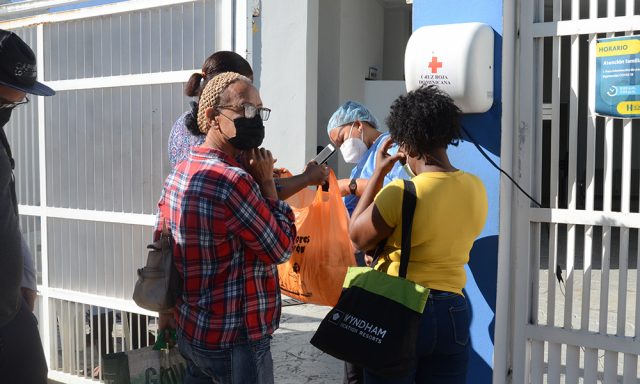 Ocupacion de covid en salas UCI sigue tendencia al alza