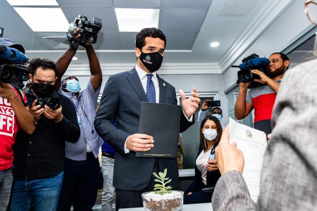 Omar presenta diseño Centro de Criminología para combatir delincuencia